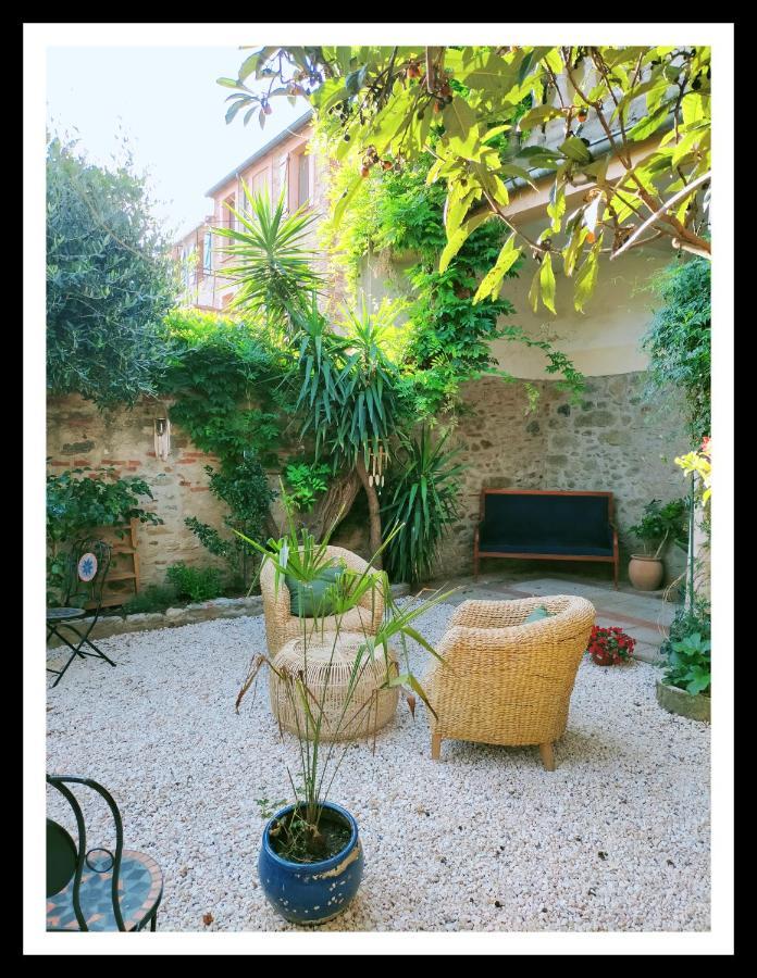 La Belle D'Ame - Guest House พุราเดส์ ภายนอก รูปภาพ