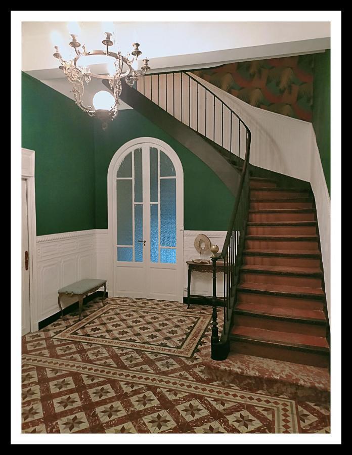 La Belle D'Ame - Guest House พุราเดส์ ภายนอก รูปภาพ